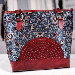 HAND MADE LEATHER SLING BAG (BIG)