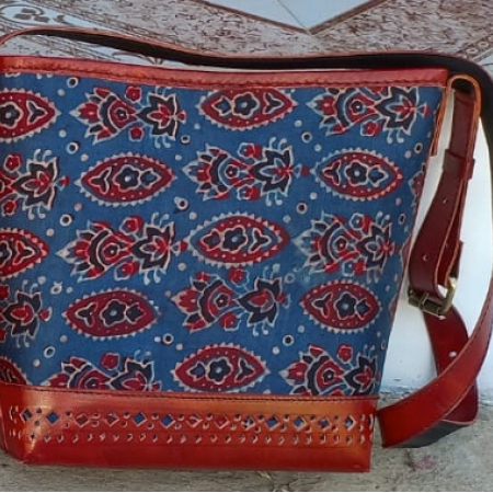 HAND EMBROIDERED LEATHER HUT BAG