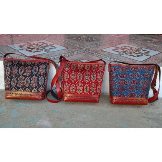 HAND MADE LEATHER SLING BAG HAND MADE LEATHER SLING BAG