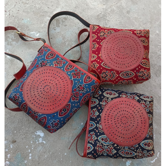 HAND MADE LEATHER SLING BAG HAND MADE LEATHER SLING BAG