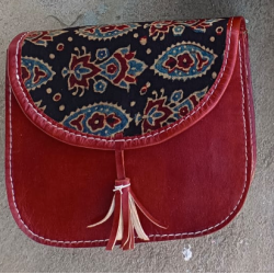 HAND MADE LEATHER SLING BAG