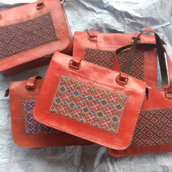HAND MADE LEATHER HAND BAG