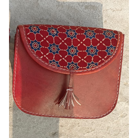 HAND MADE LEATHER SLING BAG HAND MADE LEATHER SLING BAG